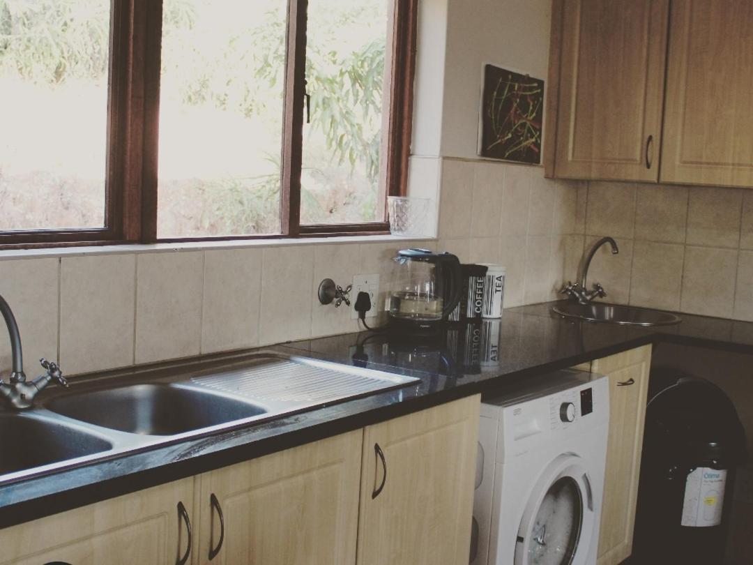 Patogeng Self Catering - Da Gama Dam View Holiday home *