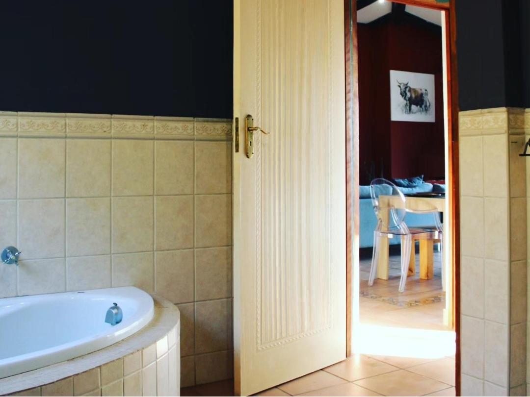 Holiday home Patogeng Self Catering - Da Gama Dam View White River